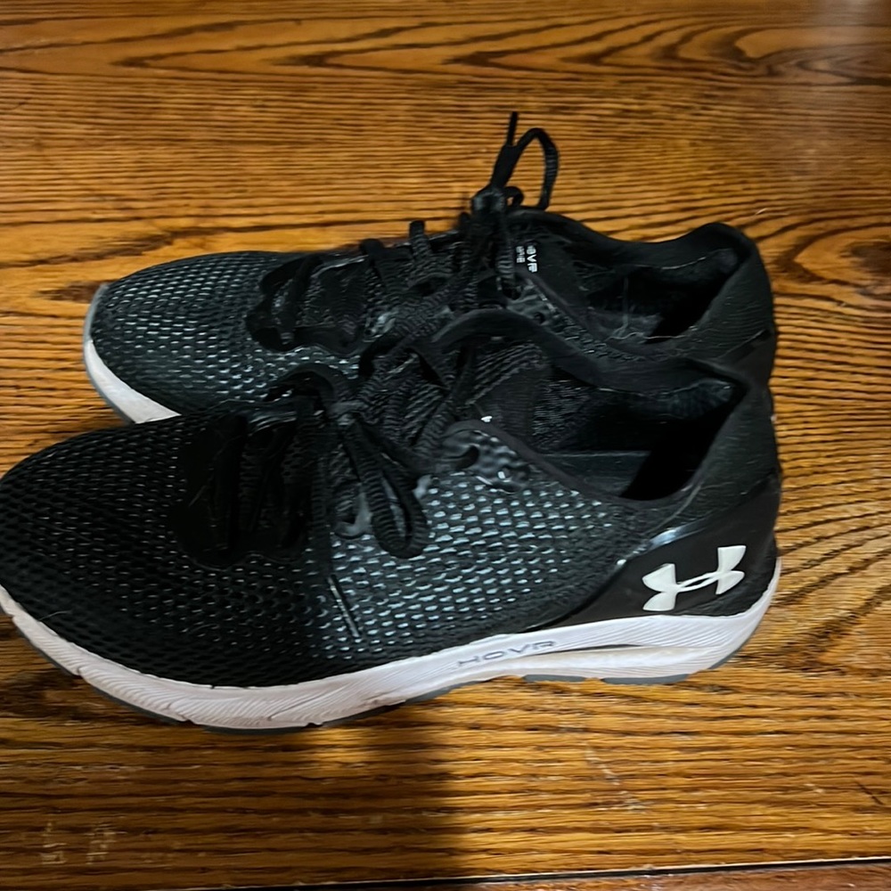 Underarmour running shoes